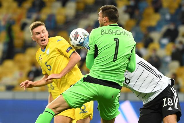 杜兰特37分太阳胜骑士 东契奇三双独行侠擒牛